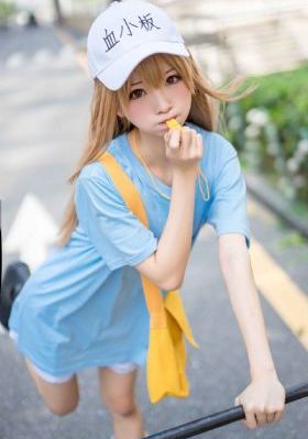 欧美裸模大胆展阴无遮挡_蓝光高清免费观看